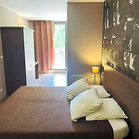 Hotel L'hotel De La Bourse A *